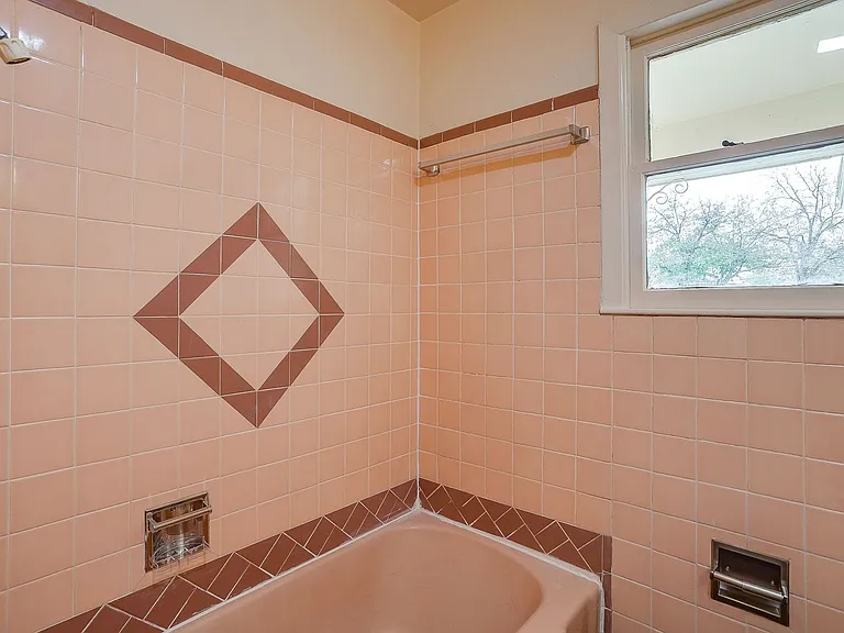4315 Mackey Dr — Photo 18