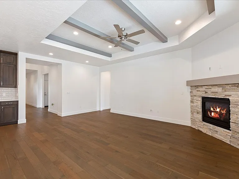 4831 S Colusa Ave — Photo 10