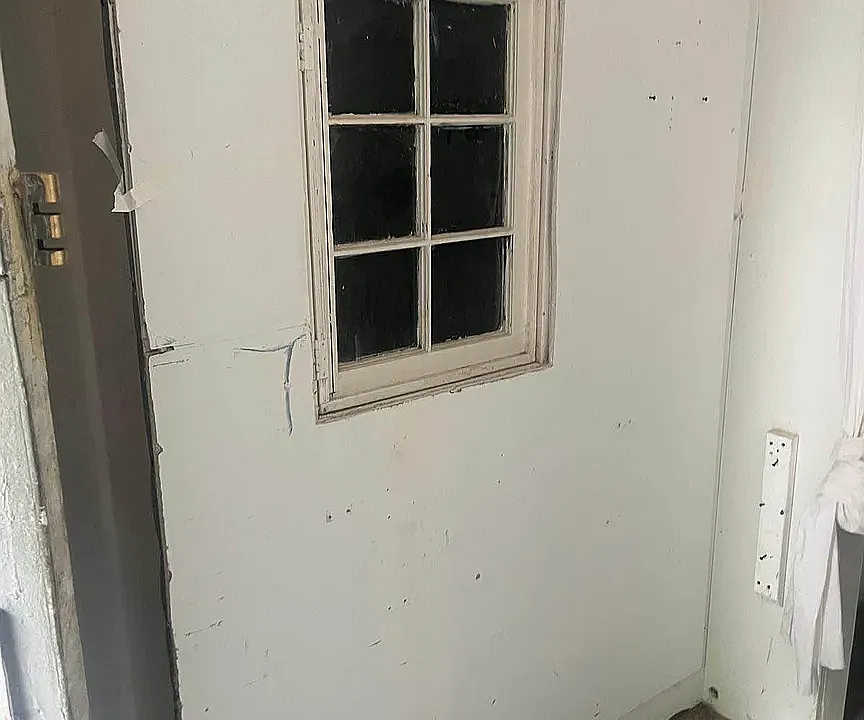 Building Photo 3