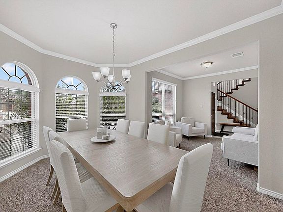 3rd image of 4814 Lakeway Dr
