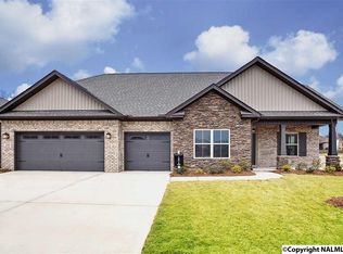 107 Oakside Cir NW, Madison, AL 35757