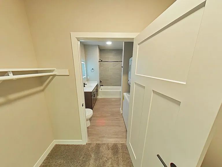Beaverbrook Apartments — Photo 25
