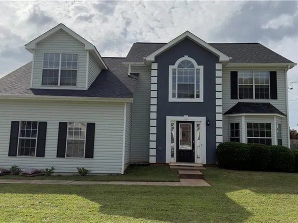 2270 Briar Knoll Rd, Lithonia, GA 30058