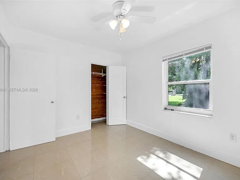 555 NW 90th St #EL — Photo 8