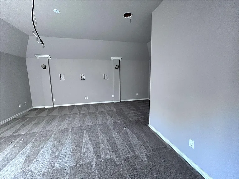 902 Panther Ln — Photo 31