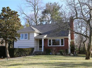 70 Palmer Ave, Scarsdale, NY 10583