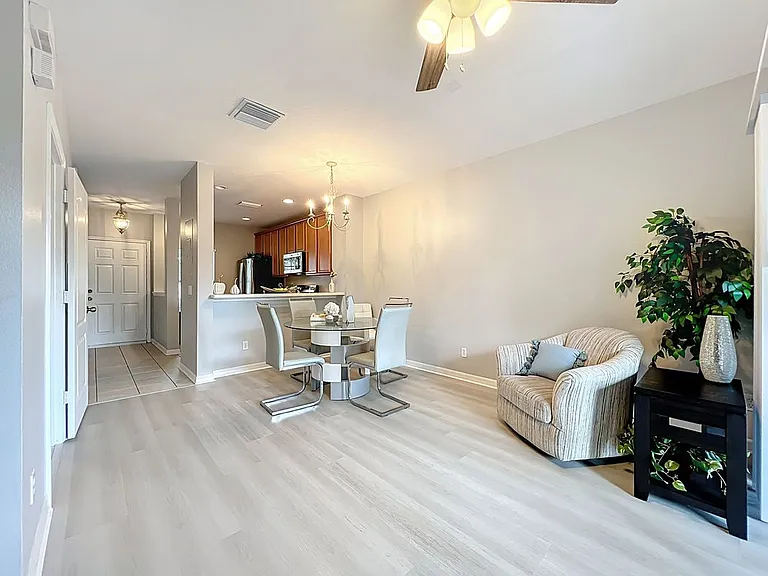 3309 Wilshire Way Rd #3 — Photo 21