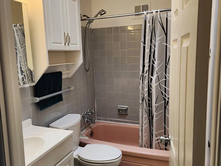 4431 Tolbut St — Photo 11
