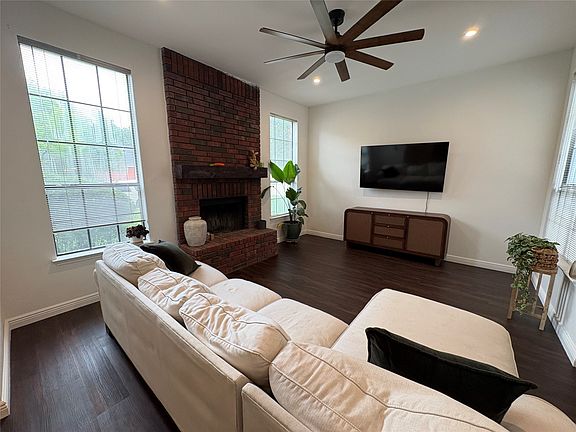 2nd image of 6923 Rolling Creek Ln