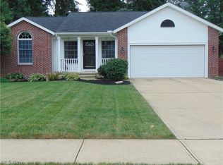 8025 Oak Tree Dr S, Lorain, OH 44053