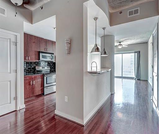 5th image of 361 17th St NW Unit 1401