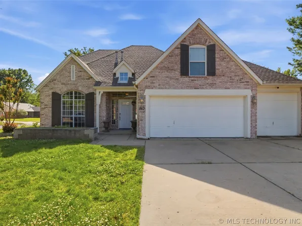 1812 S Dogwood Pl, Broken Arrow, OK 74012