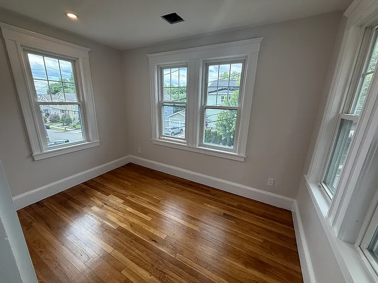 67 Walnut St #2 — Photo 11