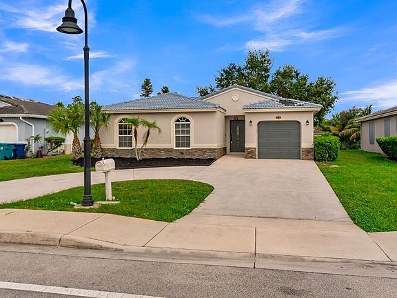 4th image of 1790 NW 56TH Avenue