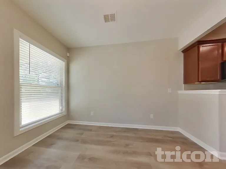 3444 Baylor Cir — Photo 5
