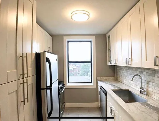 Rented by Bruma Realty LLC | media 9