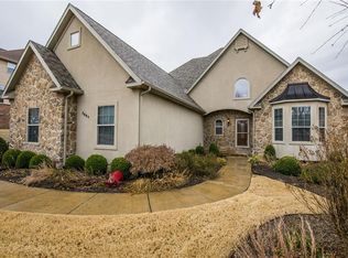 3807 NW Riverbend Rd, Bentonville, AR 72712