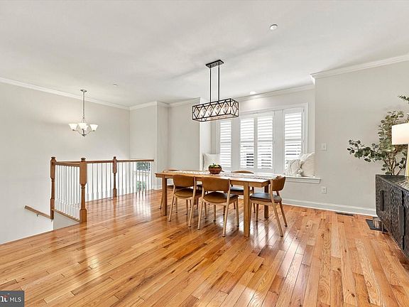 2nd image of 184 Cricket Ave