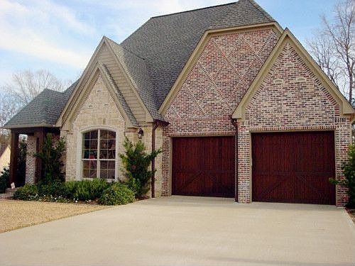 1st image of 2204 Thornwood