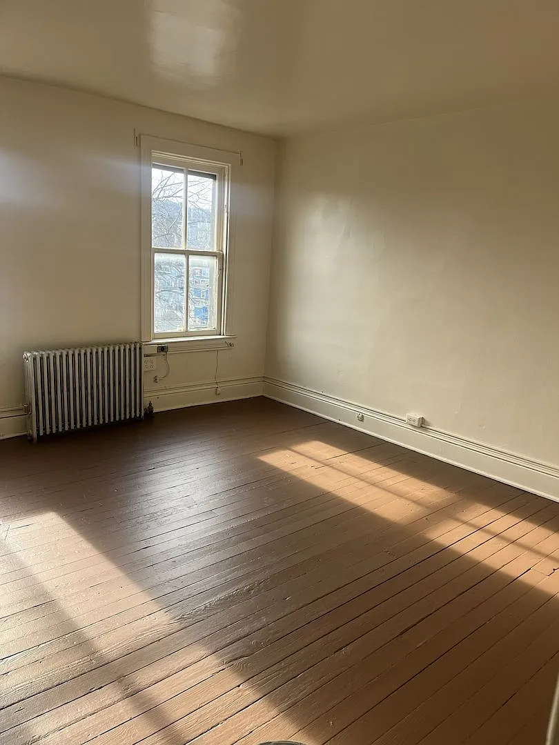 272 W. Cottage Place — Photo 3