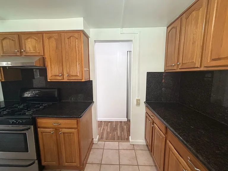 10670 Minette Dr — Photo 12