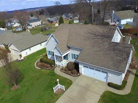3rd image of 309 Deer Creek Dr