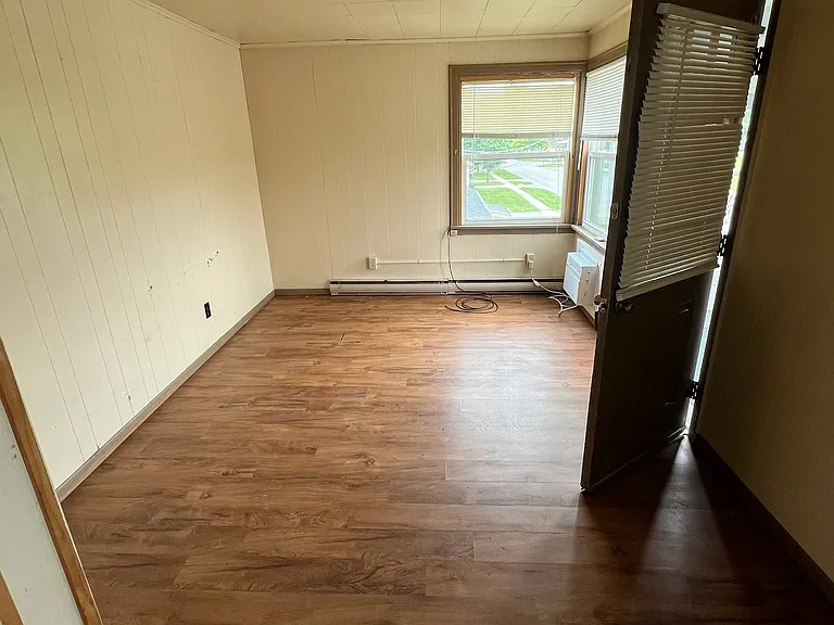 434 Grand Ave #7 — Photo 9
