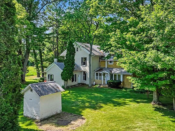 2nd image of 10241 Bair Lake St