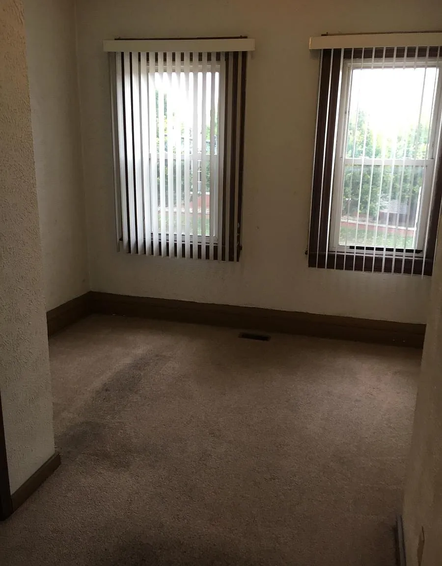 2910 E Carson St — Photo 4