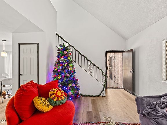 2nd image of 5166 Gray Ln #L
