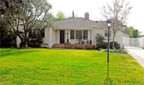 1st image of 820 Hugo Reid Dr