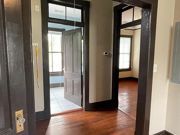 5th image of 502 E Park Ave APT D
