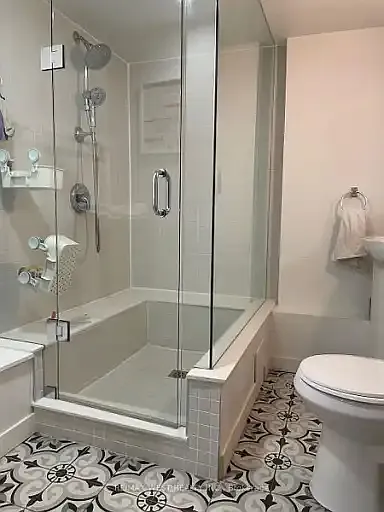 76 Bellwoods Ave #1A — Photo 10