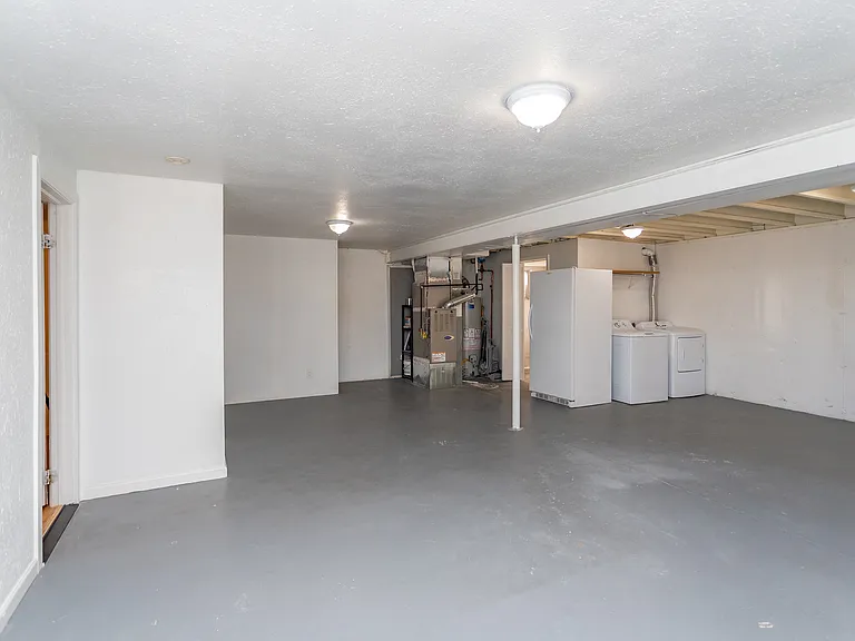 316 Cobblestone Dr — Photo 39