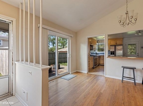 5th image of 518 Lotus Ln
