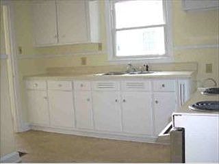 3rd image of 220 Bland Blvd