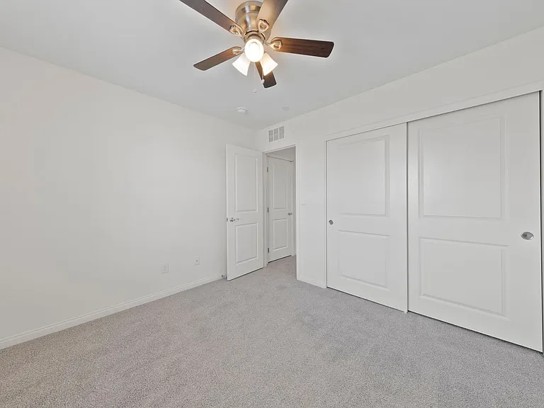 412 Canary Song Dr — Photo 27