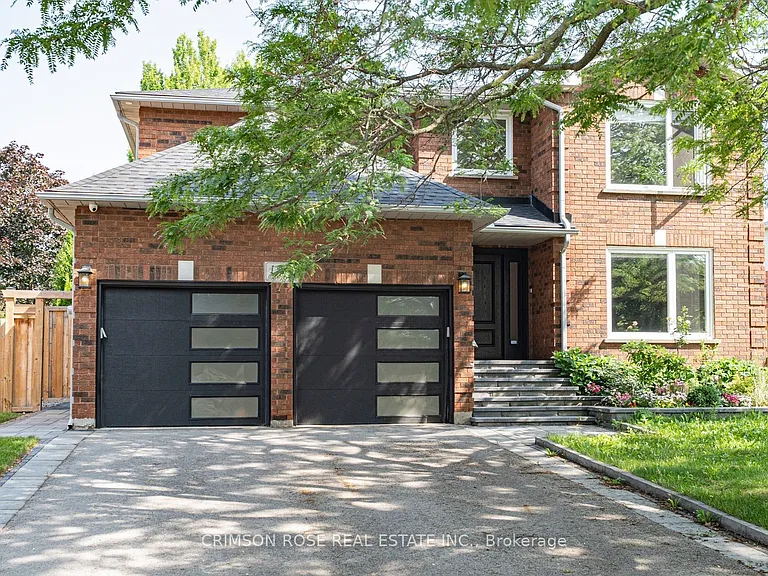 1588 Stationmaster Ln #UPPER HALF — Photo 2