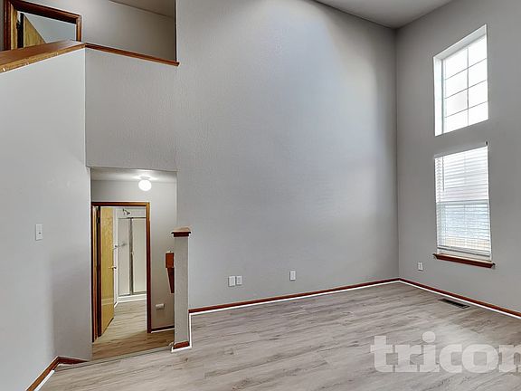 2nd image of 446 W 116th Pl