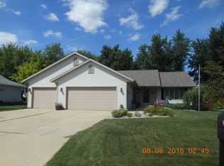 243 Alison Ct, Wrightstown, WI 54180