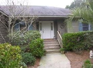 529 Egret Lake Dr, Pine Knoll Shores, NC 28512