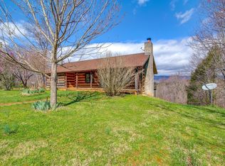 800 Hiawatha Dr, Ferrum, VA 24088