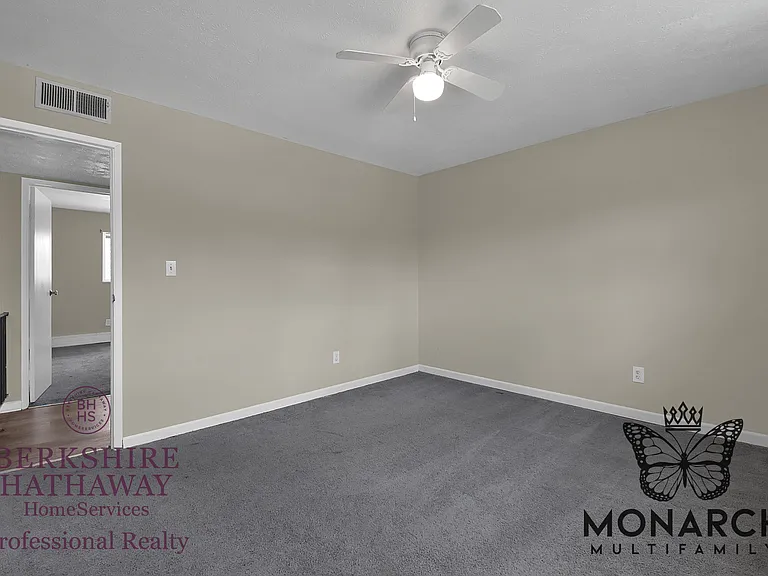 2409 Belcher Dr — Photo 24