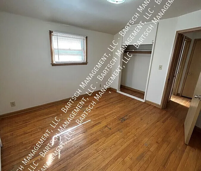3250 S 49th St #7 — Photo 6
