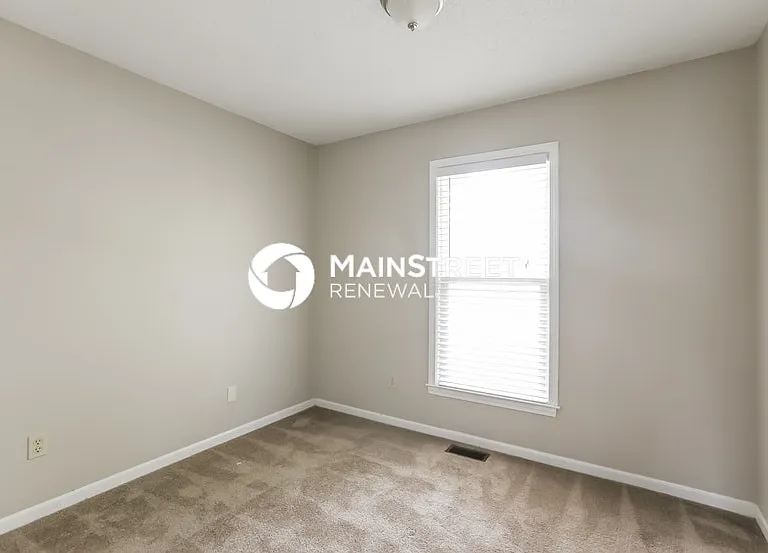 1523 NE Westwind Dr — Photo 9