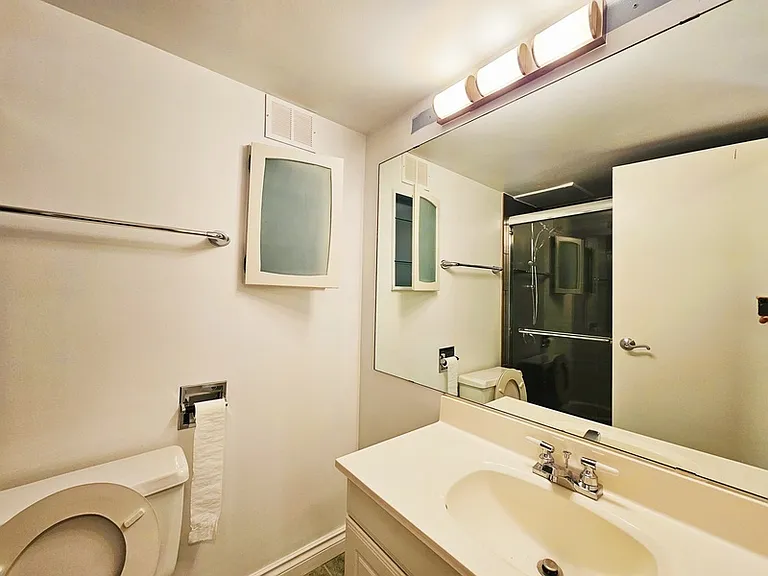 10883 Saskatchewan Dr NW #1401 — Photo 13