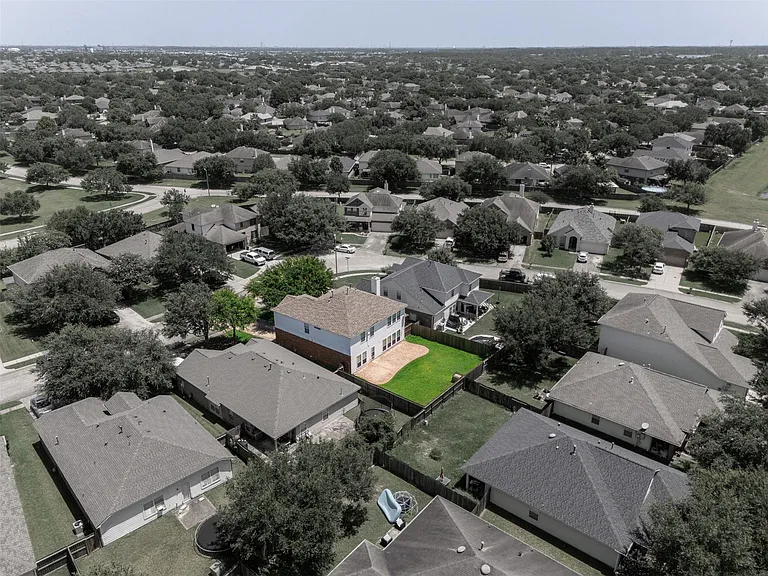 2931 Silver Landing Ln — Photo 42