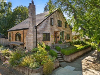 3680 SE Crystal Springs Blvd, Portland, OR, 97202