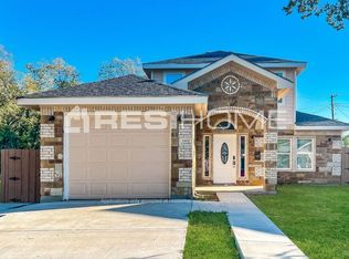 1422 Claude St, Dallas, TX 75203