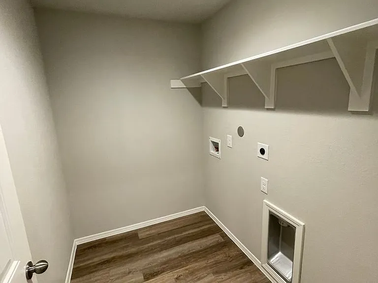 727 Long Cedar Dr — Photo 14